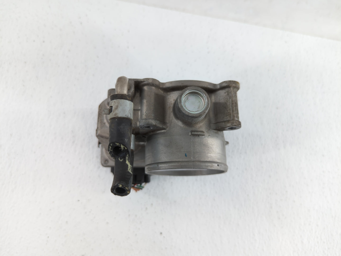 2013-2018 Nissan Altima Throttle Body P/N:3TA60-01 C 3TA60-01 B, 3TA60-01 A Fits Fits 2013 2014 2015 2016 2017 2018 2019 OEM