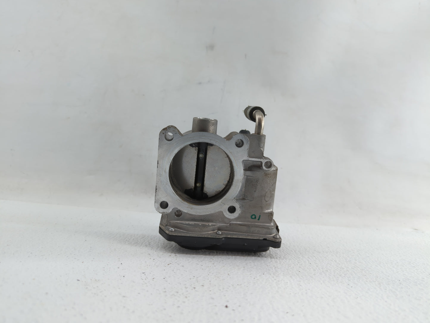 2013-2018 Nissan Altima Throttle Body P/N:3TA60-01 C 3TA60-01 B, 3TA60-01 A Fits Fits 2013 2014 2015 2016 2017 2018 2019 OEM