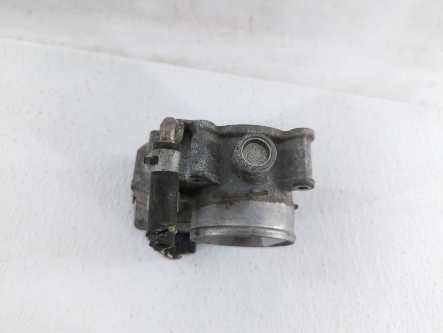 2013-2018 Nissan Altima Throttle Body P/N:3TA60-01 C 3TA60-01 B, 3TA60-01 A Fits Fits 2013 2014 2015 2016 2017 2018 2019 OEM