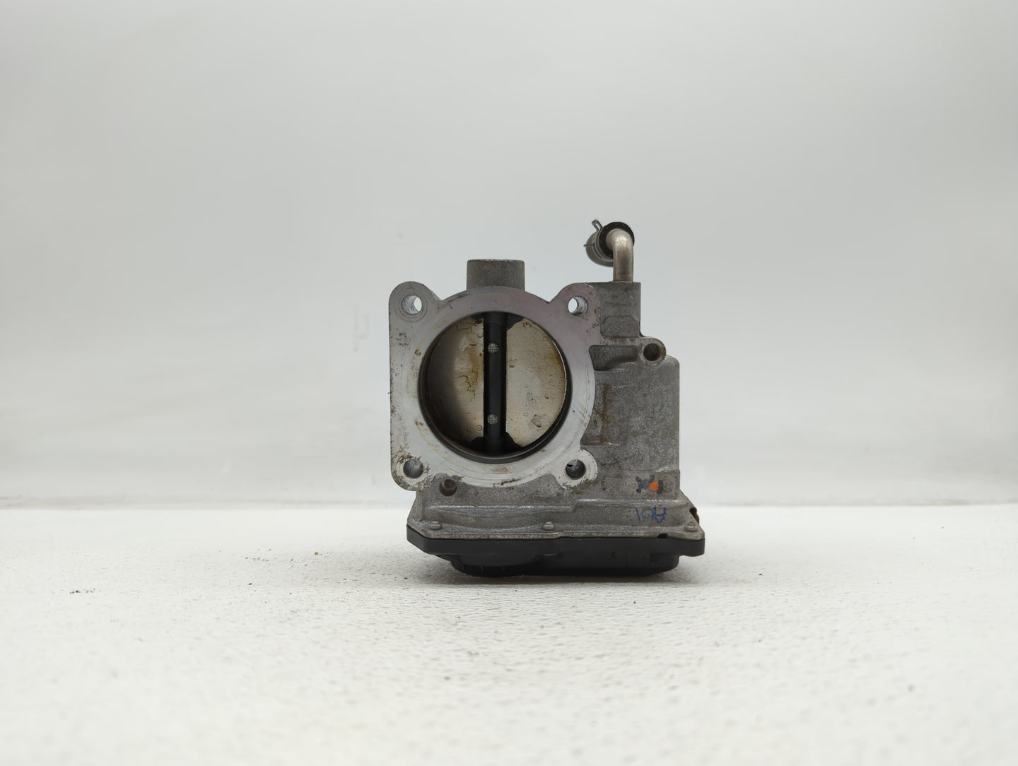 2013-2018 Nissan Altima Throttle Body P/N:3TA60-01 C 3TA60-01 B, 3TA60-01 A Fits Fits 2013 2014 2015 2016 2017 2018 2019 OEM