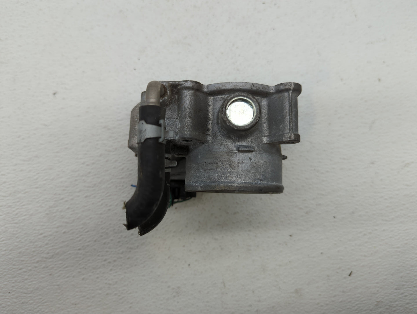 2013-2018 Nissan Altima Throttle Body P/N:3TA60-01 C 3TA60-01 B, 3TA60-01 A Fits Fits 2013 2014 2015 2016 2017 2018 2019 OEM