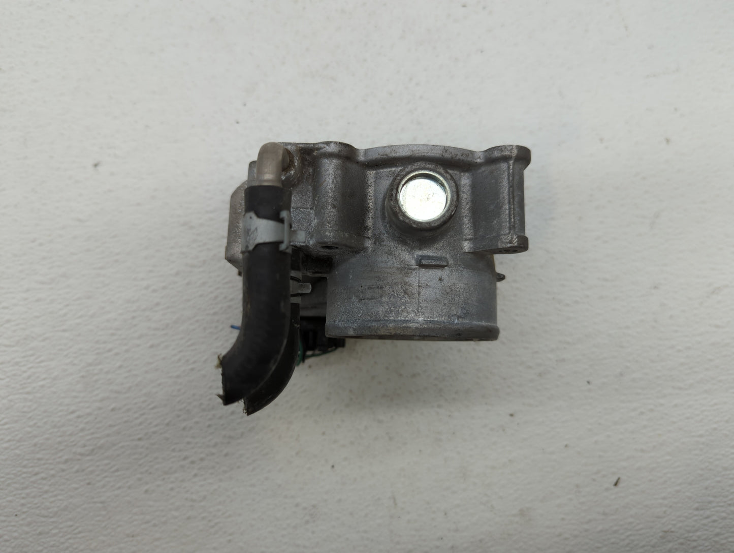 2013-2018 Nissan Altima Throttle Body P/N:3TA60-01 C 3TA60-01 B, 3TA60-01 A Fits Fits 2013 2014 2015 2016 2017 2018 2019 OEM