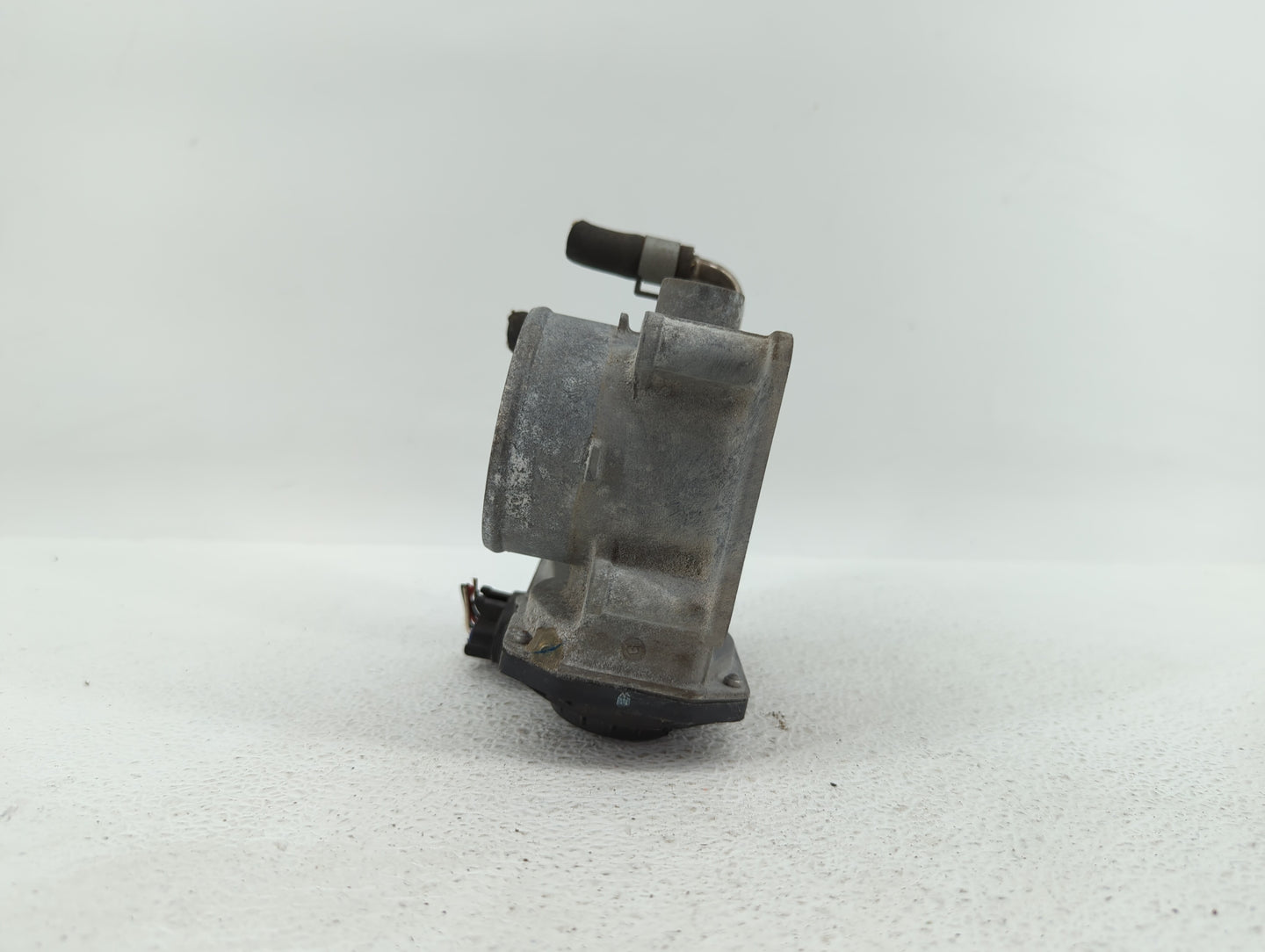 2013-2018 Nissan Altima Throttle Body P/N:3TA60-01 C 3TA60-01 B, 3TA60-01 A Fits Fits 2013 2014 2015 2016 2017 2018 2019 OEM