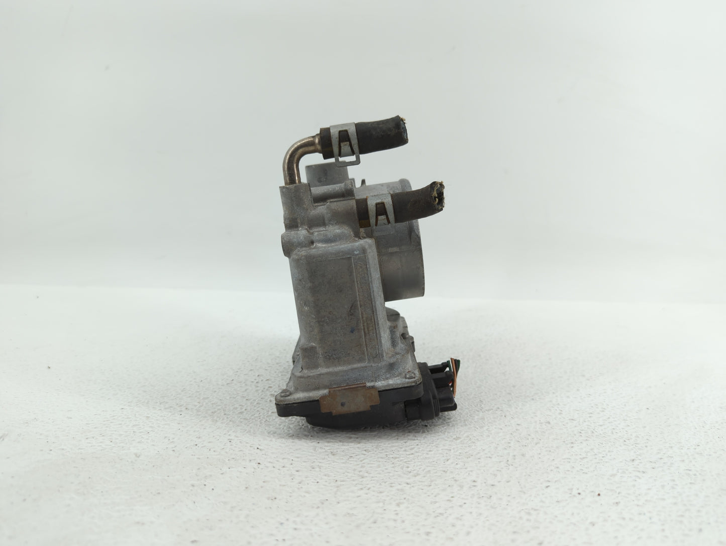 2013-2018 Nissan Altima Throttle Body P/N:3TA60-01 C 3TA60-01 B, 3TA60-01 A Fits Fits 2013 2014 2015 2016 2017 2018 2019 OEM
