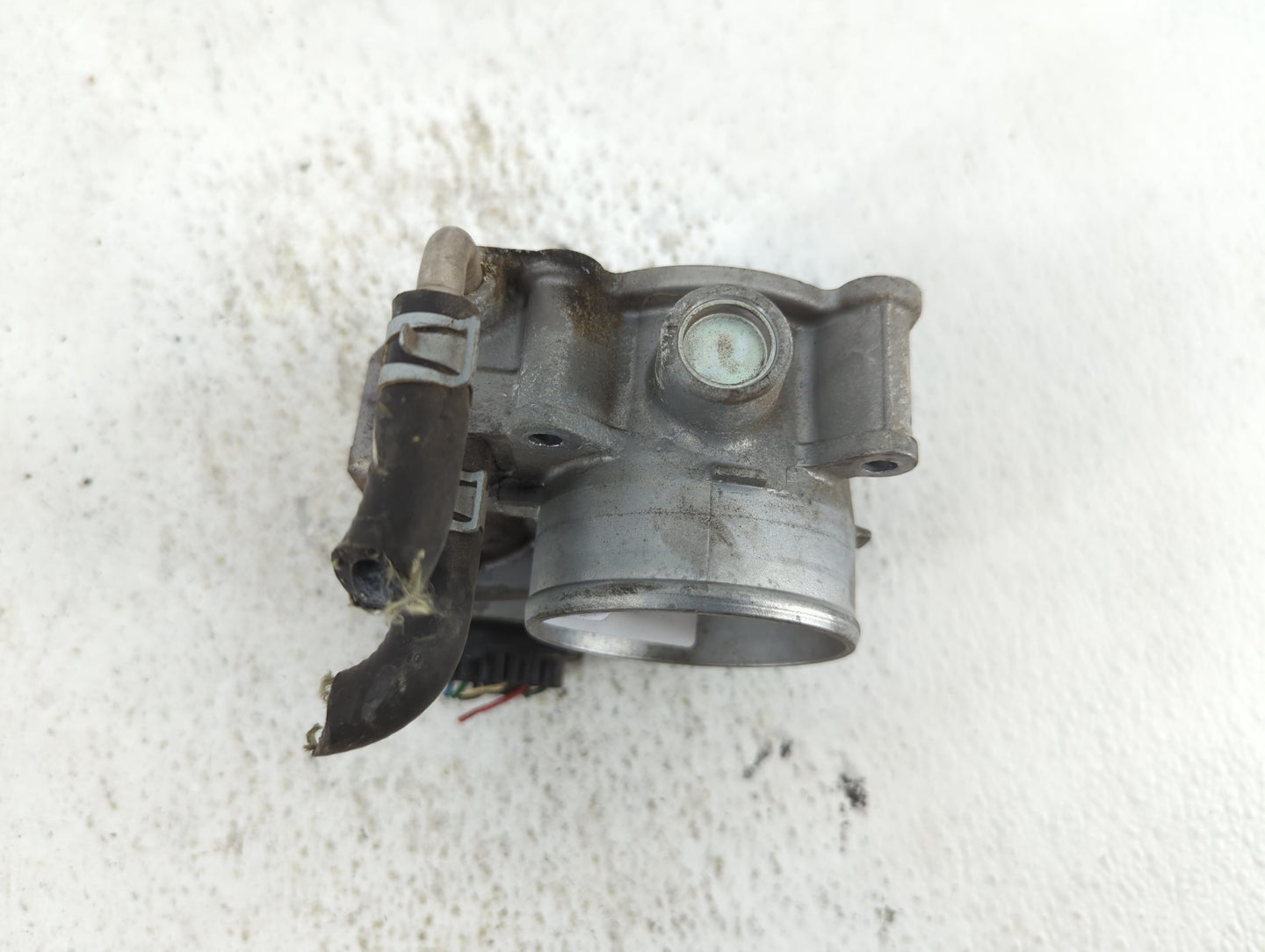 2013-2018 Nissan Altima Throttle Body P/N:3TA60-01 C 3TA60-01 B, 3TA60-01 A Fits Fits 2013 2014 2015 2016 2017 2018 2019 OEM