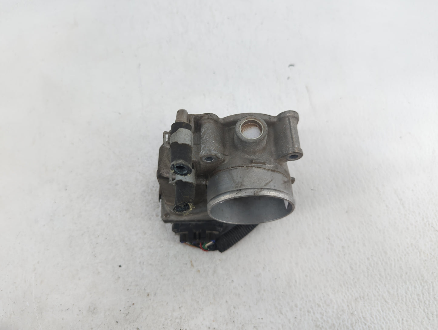 2013-2018 Nissan Altima Throttle Body P/N:3TA60-01 C 3TA60-01 B, 3TA60-01 A Fits Fits 2013 2014 2015 2016 2017 2018 2019 OEM