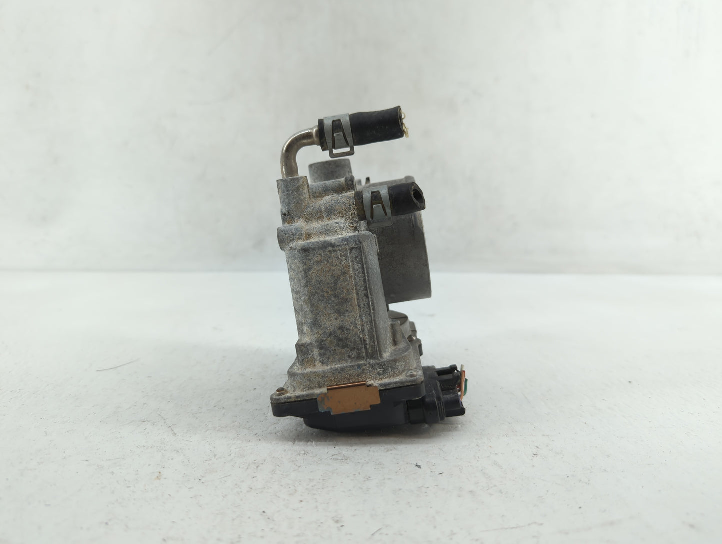 2013-2018 Nissan Altima Throttle Body P/N:3TA60-01 C 3TA60-01 B, 3TA60-01 A Fits Fits 2013 2014 2015 2016 2017 2018 2019 202