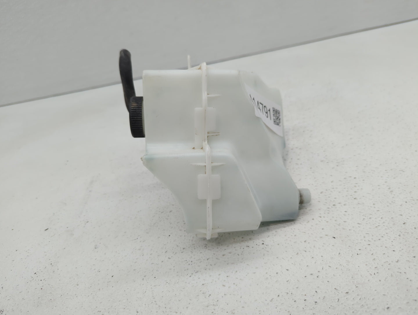 2013-2018 Nissan Altima Radiator Coolant Overflow Expansion Tank Bottle 414791 - Oemusedautoparts1.com