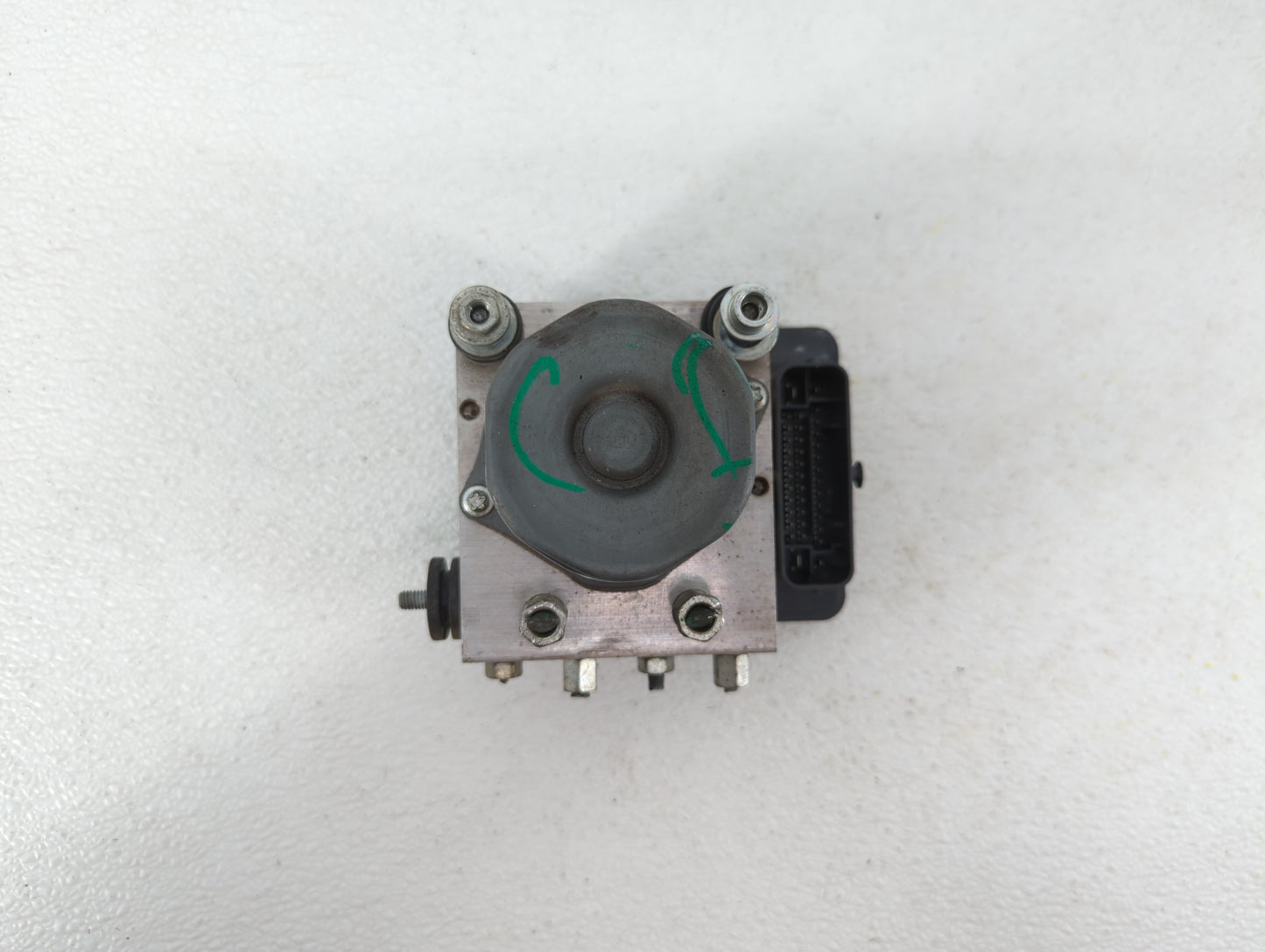 2016-2017 Nissan Altima ABS Pump Control Module Replacement P/N:47660 9HS0C 47660 9HS0A Fits Fits 2016 2017 OEM Used Auto Pa
