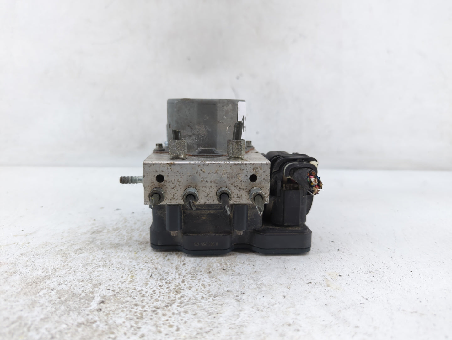 2016-2017 Nissan Altima ABS Pump Control Module Replacement P/N:47660 9HS0C 47660 9HS0A Fits Fits 2016 2017 OEM Used Auto Pa
