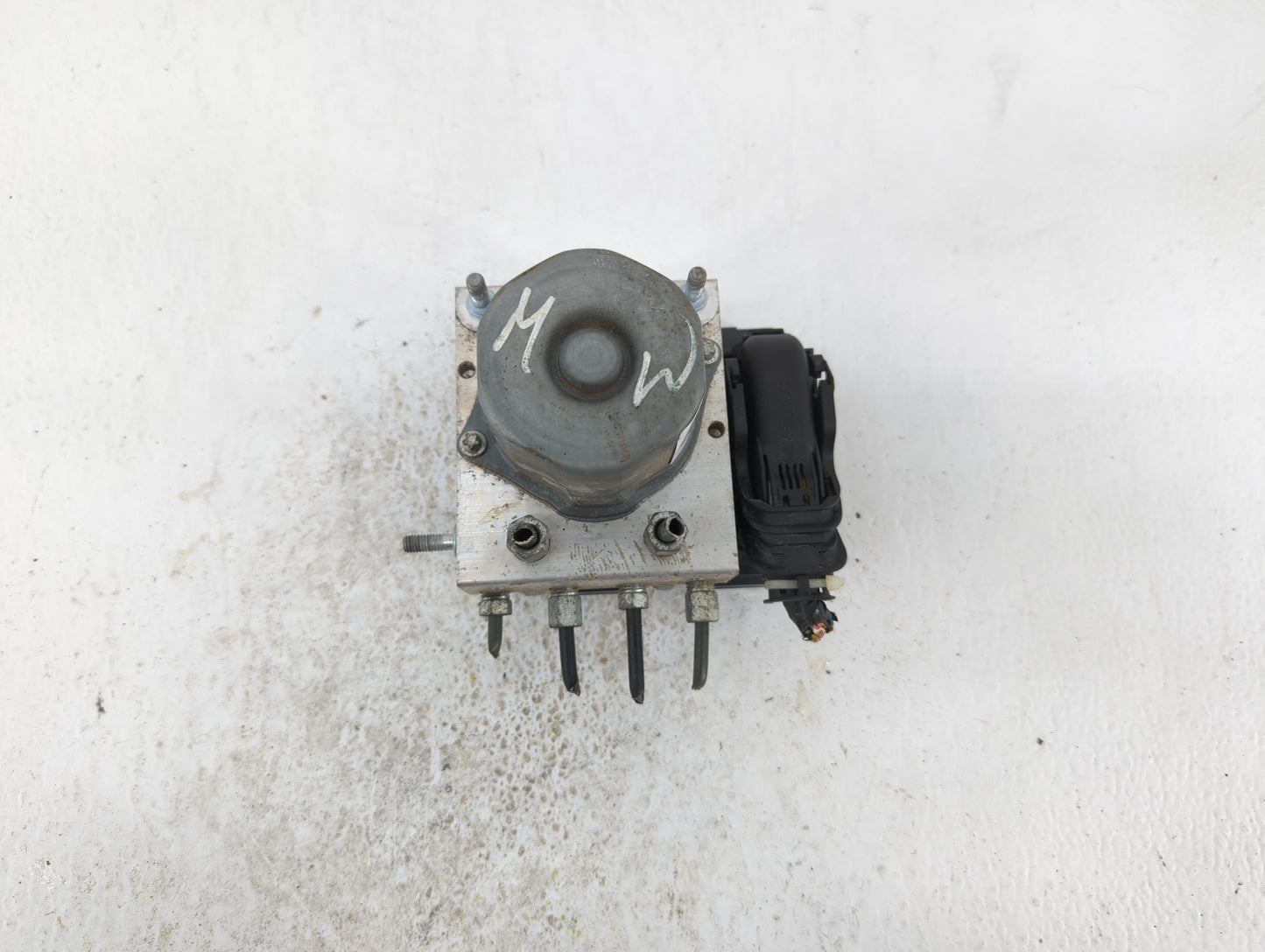 2016-2017 Nissan Altima ABS Pump Control Module Replacement P/N:47660 9HS0C 47660 9HS0A Fits Fits 2016 2017 OEM Used Auto Pa