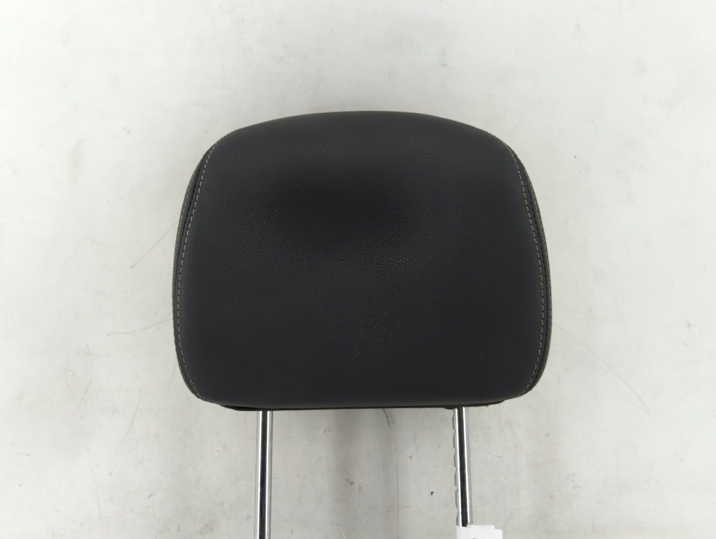 2016-2017 Nissan Altima Headrest Head Rest Rear Seat Black - Oemusedautoparts1.com