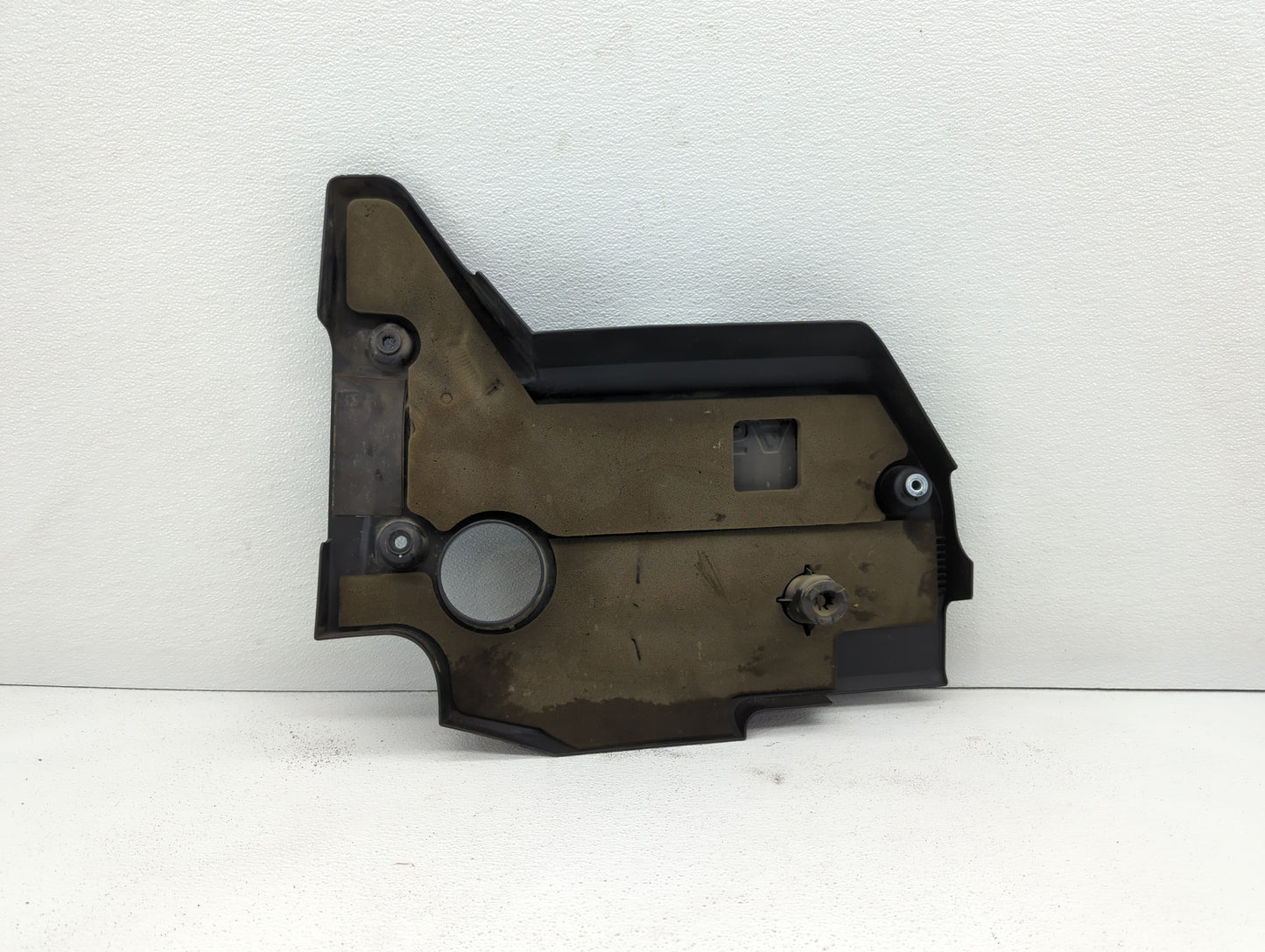 2016 Nissan Altima Engine Cover - Oemusedautoparts1.com