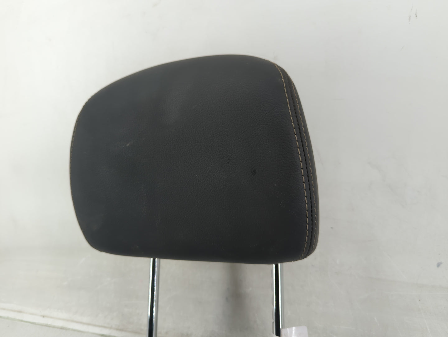 2016-2017 Nissan Altima Headrest Head Rest Rear Seat Fits Fits 2016 2017 OEM Used Auto Parts - Oemusedautoparts1.com