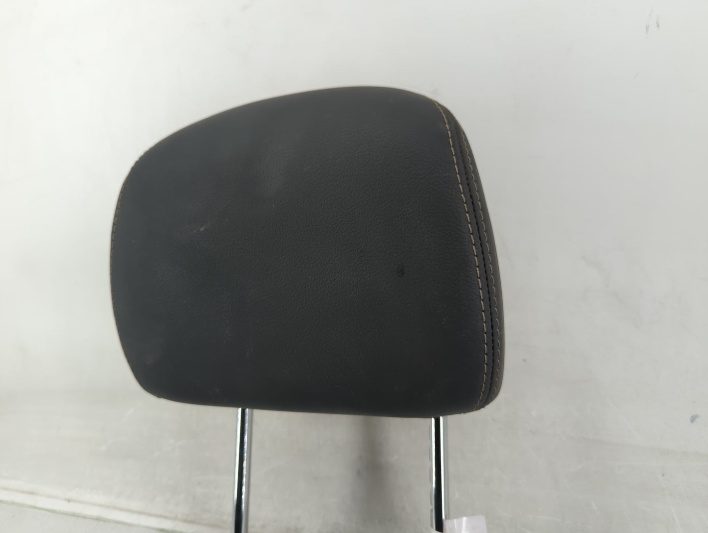 2016-2017 Nissan Altima Headrest Head Rest Rear Seat Fits Fits 2016 2017 OEM Used Auto Parts - Oemusedautoparts1.com