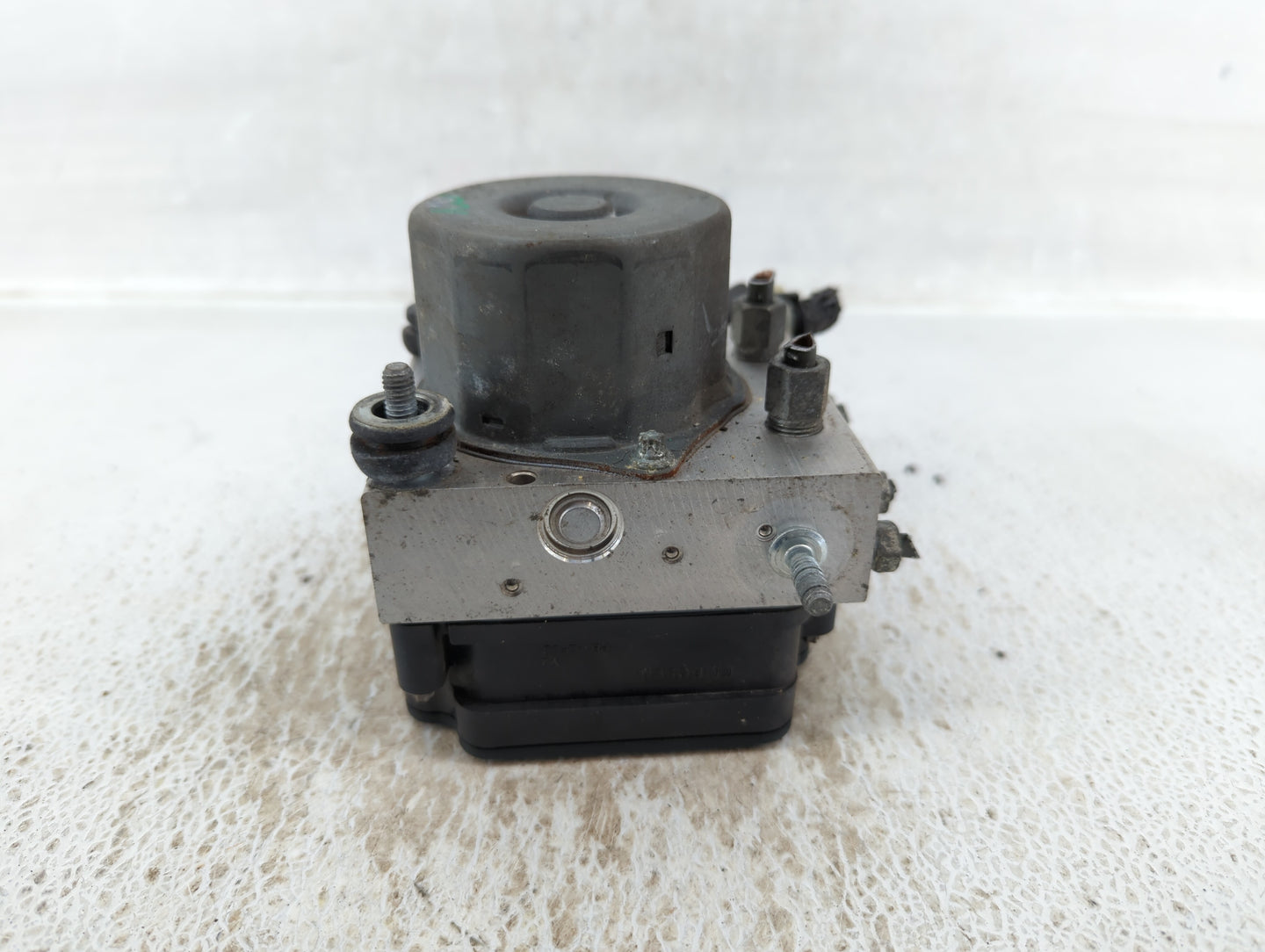 2016-2017 Nissan Altima ABS Pump Control Module Replacement P/N:47660-9HS0A Fits Fits 2016 2017 OEM Used Auto Parts - Oemuse