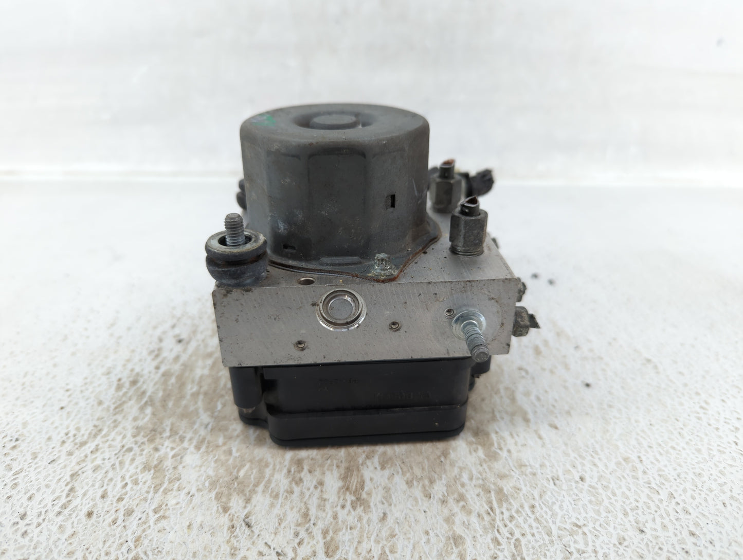 2016-2017 Nissan Altima ABS Pump Control Module Replacement P/N:47660-9HS0A Fits Fits 2016 2017 OEM Used Auto Parts - Oemuse