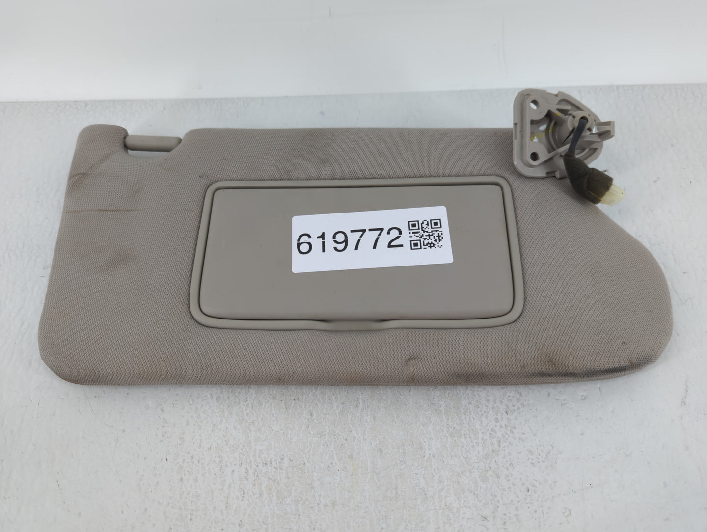 2013-2018 Nissan Altima Sun Visor Shade Replacement Passenger Right Mirror Fits Fits 2013 2014 2015 2016 2017 2018 OEM Used 
