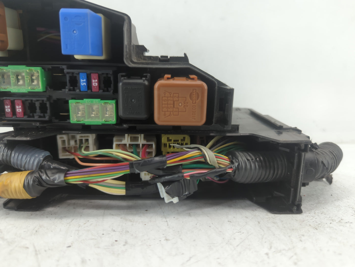 2016-2017 Nissan Altima Fusebox Fuse Box Panel Relay Module P/N:7254-5763-30 Fits Fits 2016 2017 OEM Used Auto Parts - Oemus
