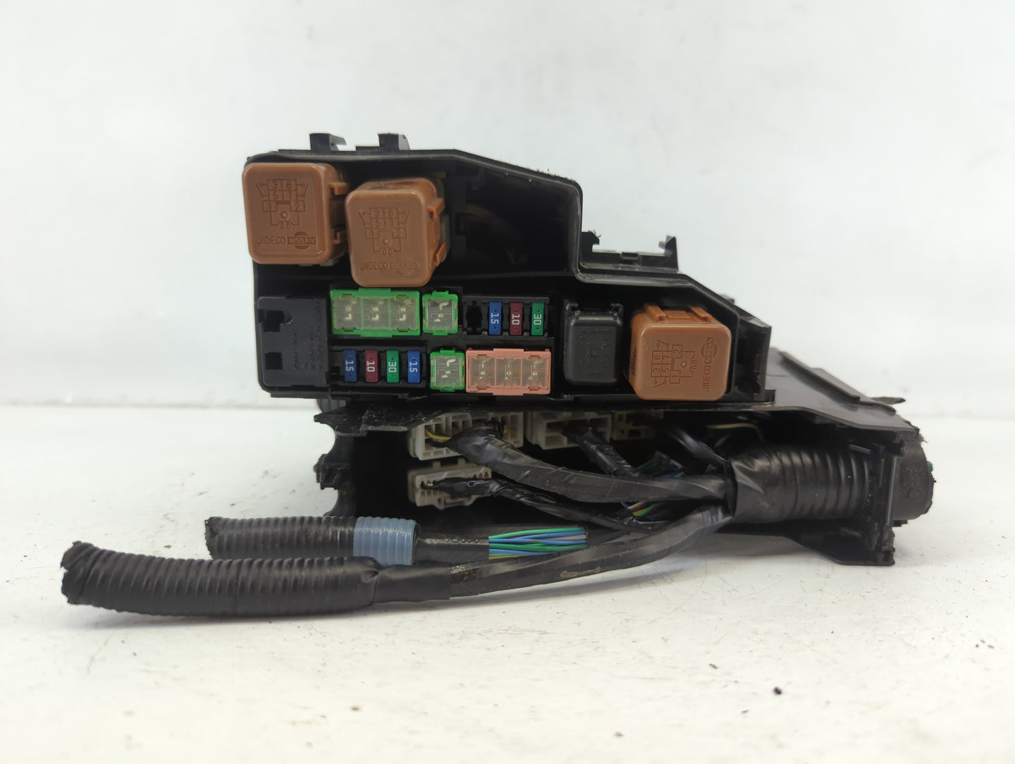 2016-2017 Nissan Altima Fusebox Fuse Box Panel Relay Module P/N:7254-5763-30 Fits Fits 2016 2017 OEM Used Auto Parts - Oemus