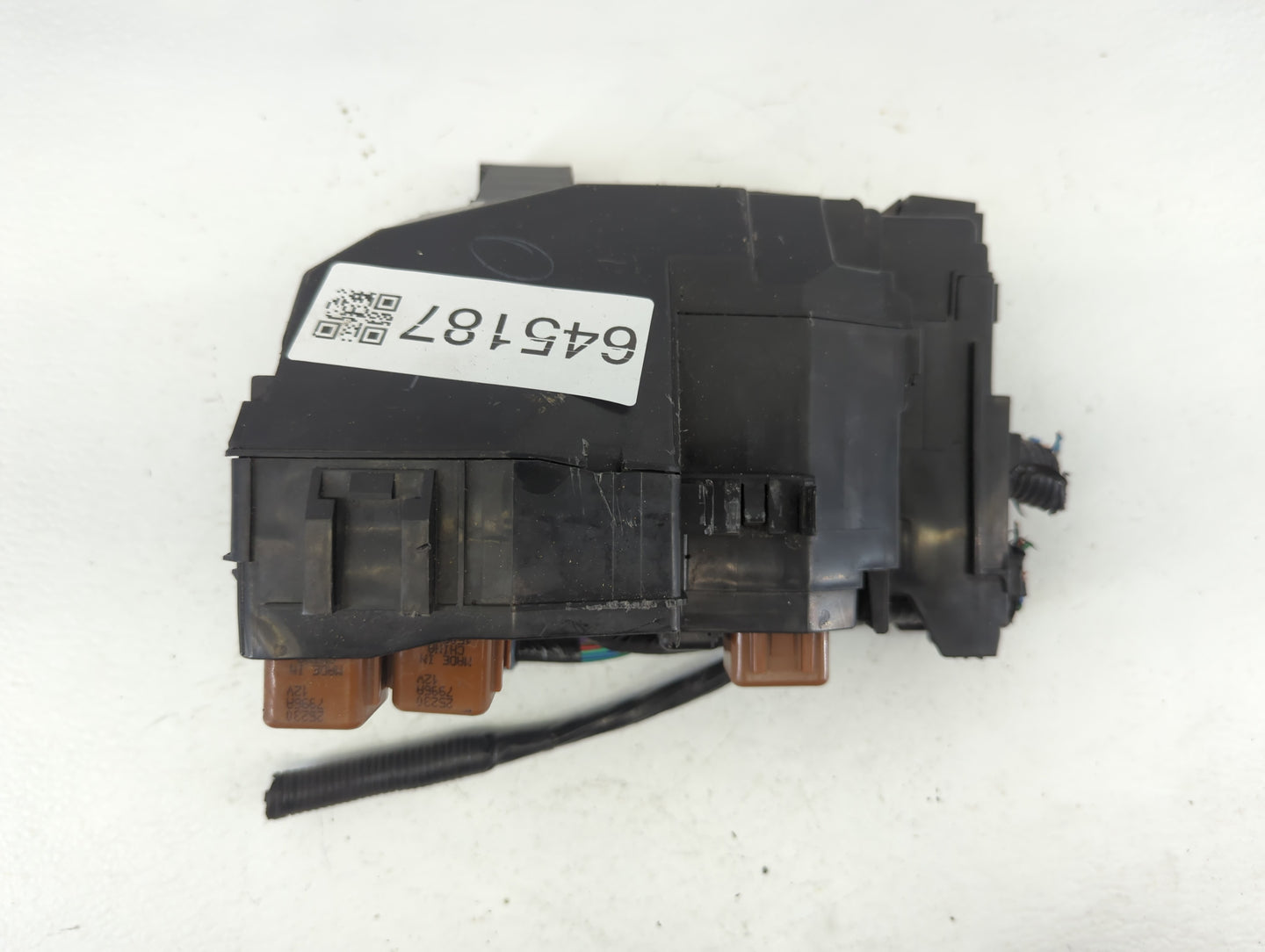 2016-2017 Nissan Altima Fusebox Fuse Box Panel Relay Module P/N:7254-5763-30 Fits Fits 2016 2017 OEM Used Auto Parts - Oemus