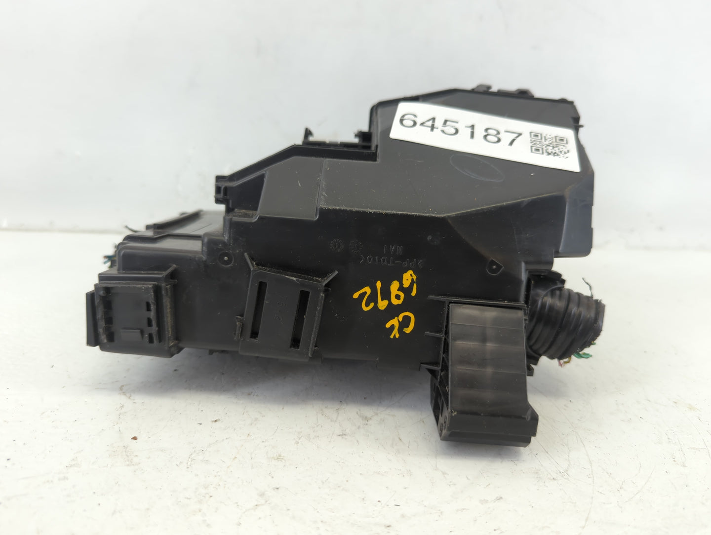 2016-2017 Nissan Altima Fusebox Fuse Box Panel Relay Module P/N:7254-5763-30 Fits Fits 2016 2017 OEM Used Auto Parts - Oemus