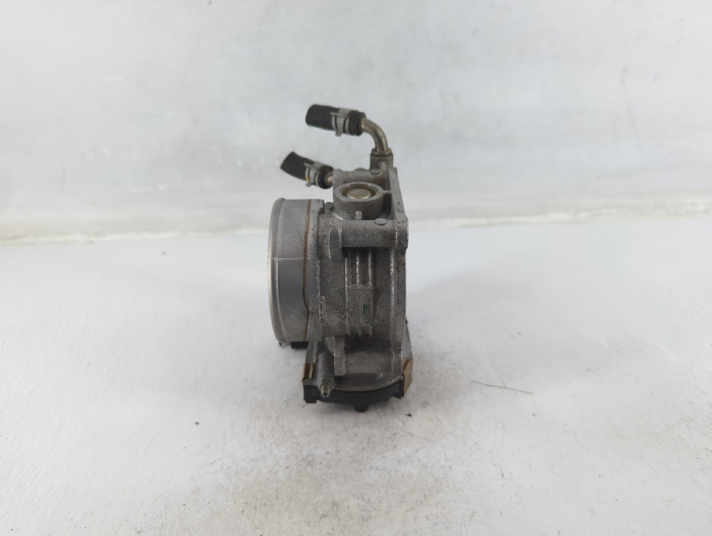 2015-2018 Nissan Altima Throttle Body P/N:5826 RME70-50 Fits Fits 2015 2016 2017 2018 2019 2020 2021 2022 OEM Used Auto Part