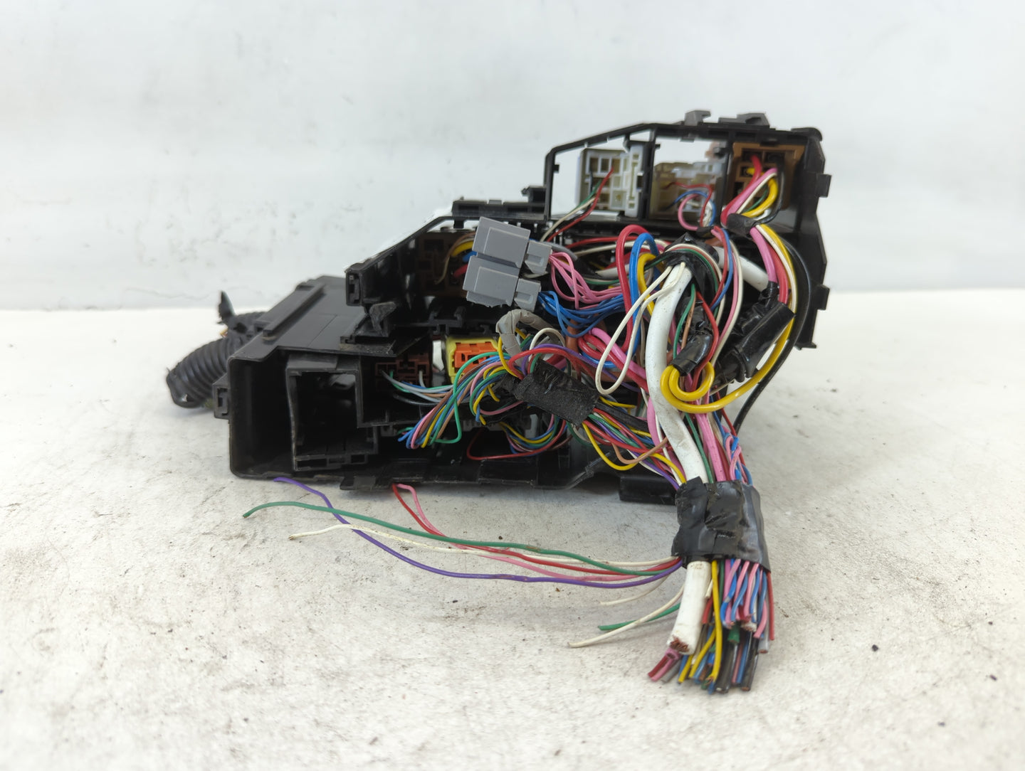 2016-2017 Nissan Altima Fusebox Fuse Box Panel Relay Module P/N:24381 7990A 7254-5763-30 Fits Fits 2016 2017 OEM Used Auto P