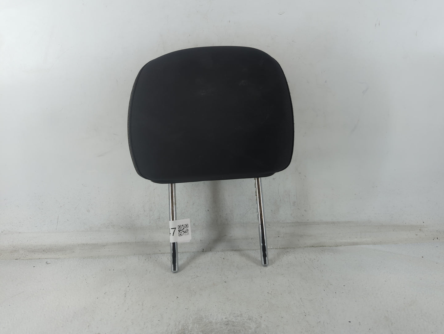 2016-2017 Nissan Altima Headrest Head Rest Front Driver Passenger Seat Fits Fits 2016 2017 OEM Used Auto Parts - Oemusedauto