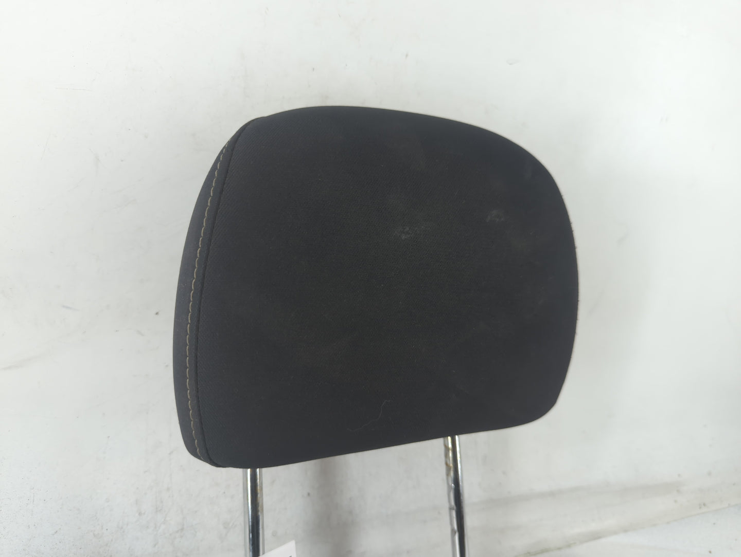 2016-2017 Nissan Altima Headrest Head Rest Front Driver Passenger Seat Fits Fits 2016 2017 OEM Used Auto Parts - Oemusedauto