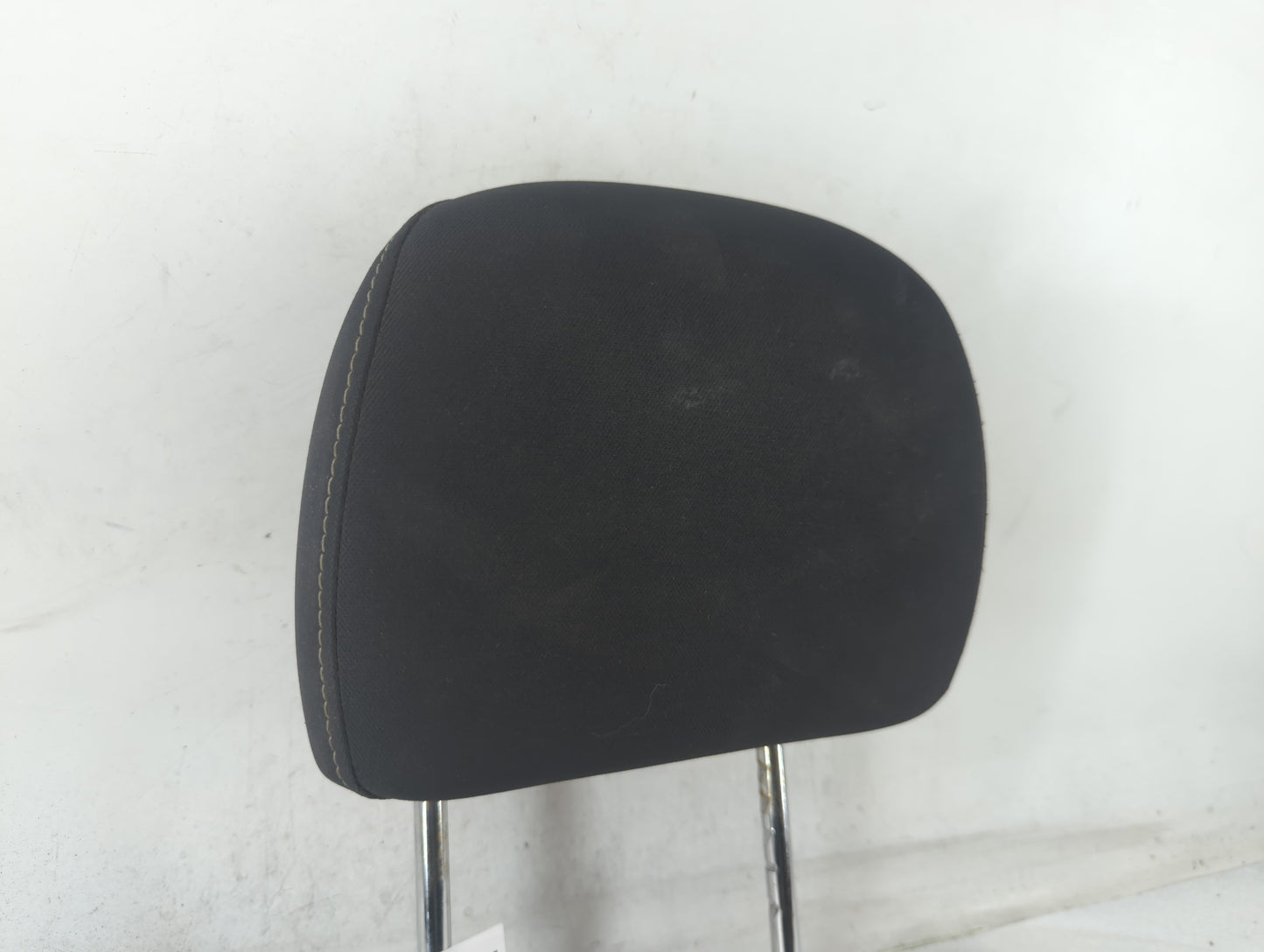 2016-2017 Nissan Altima Headrest Head Rest Front Driver Passenger Seat Fits Fits 2016 2017 OEM Used Auto Parts - Oemusedauto