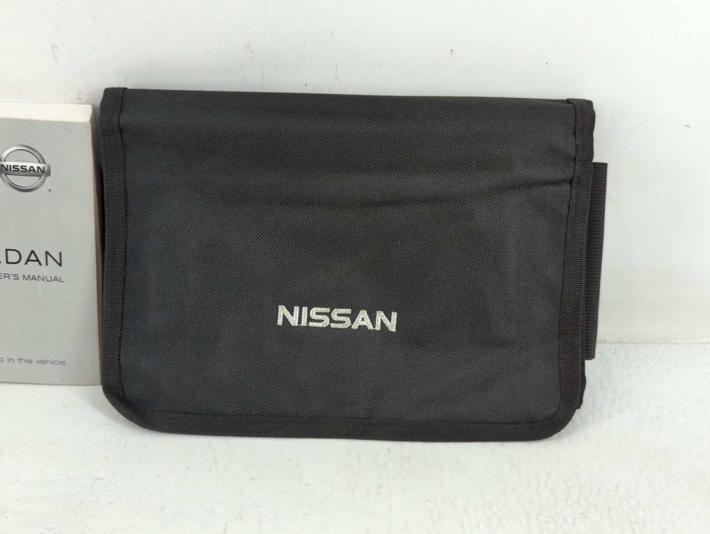 2016 Nissan Altima Owners Manual Book Guide OEM Used Auto Parts - Oemusedautoparts1.com