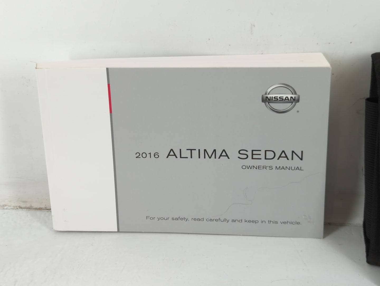 2016 Nissan Altima Owners Manual Book Guide P/N:OM16EA OL33U1 OEM Used Auto Parts - Oemusedautoparts1.com