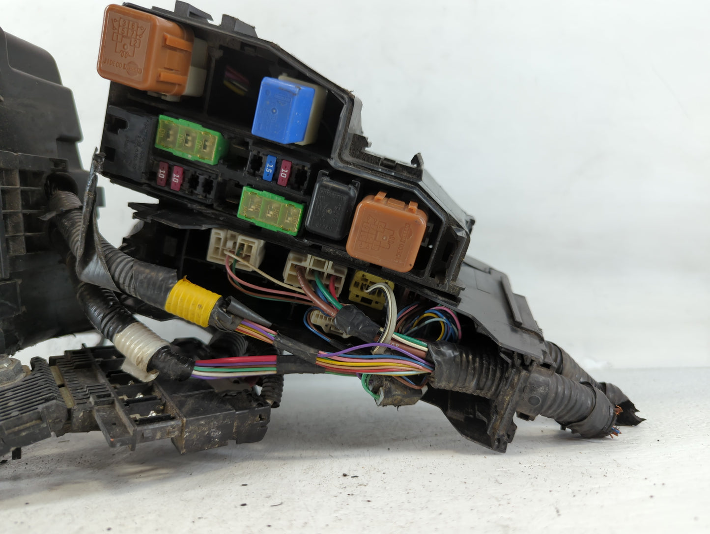 2016-2017 Nissan Altima Fusebox Fuse Box Panel Relay Module P/N:7154-5763-30 7254-5763-30 Fits Fits 2016 2017 OEM Used Auto 