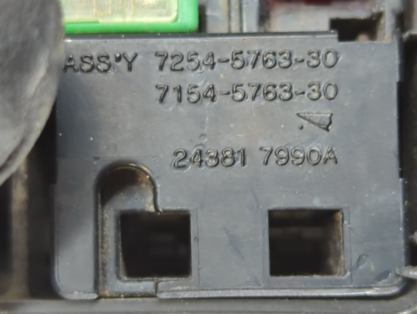 2016-2017 Nissan Altima Fusebox Fuse Box Panel Relay Module P/N:7154-5763-30 7254-5763-30 Fits Fits 2016 2017 OEM Used Auto 