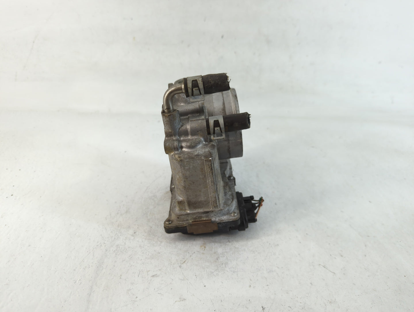 2013-2018 Nissan Altima Throttle Body P/N:3TA60-01 A Fits Fits 2013 2014 2015 2016 2017 2018 2019 2020 OEM Used Auto Parts -