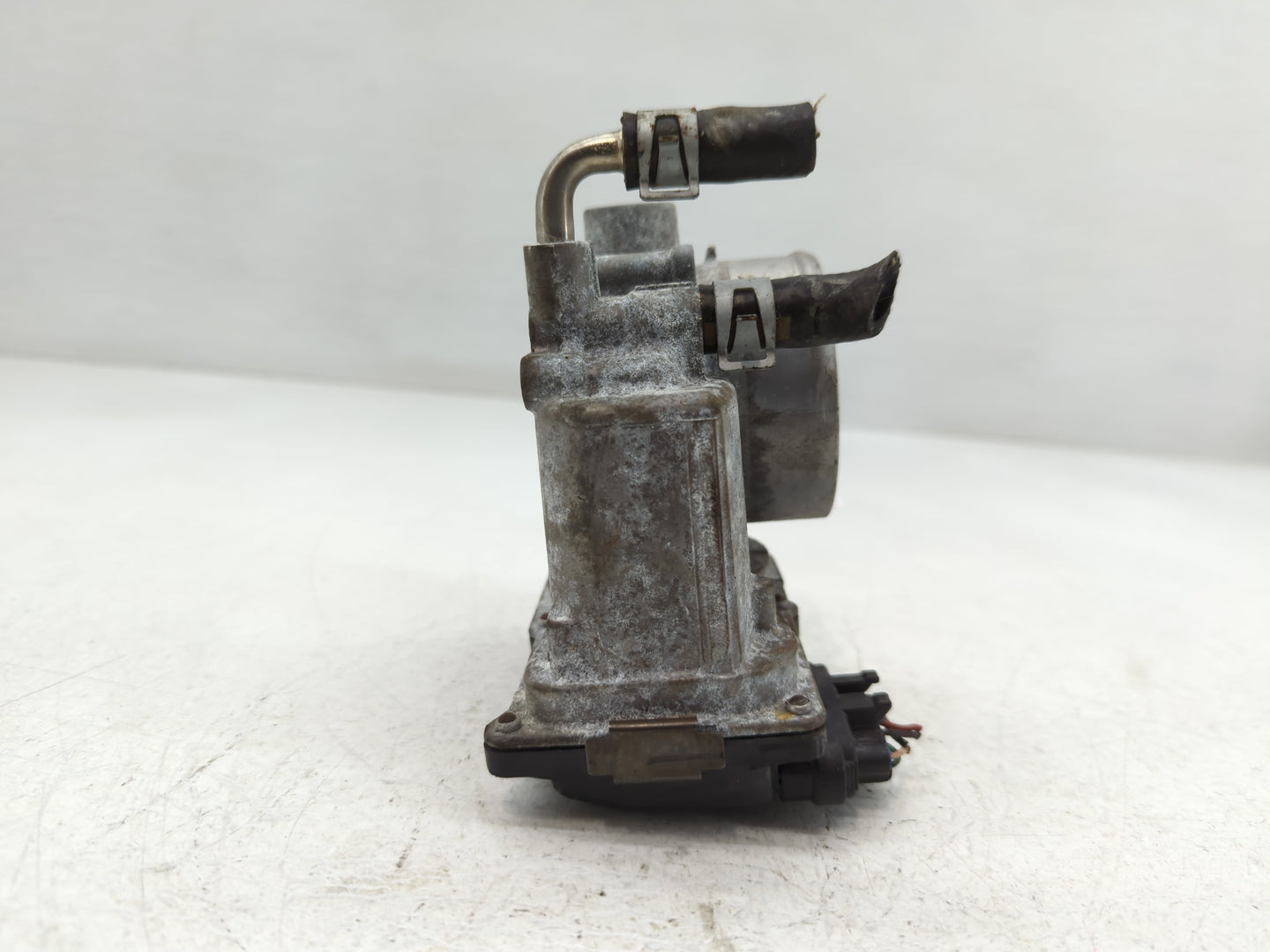 2013-2018 Nissan Altima Throttle Body P/N:6B29-02820 3TA60-01 A Fits Fits 2013 2014 2015 2016 2017 2018 2019 2020 OEM Used A