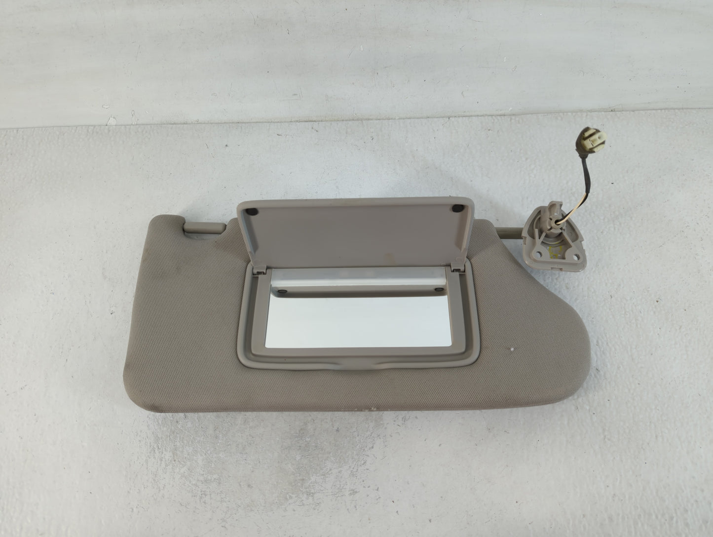 2013-2018 Nissan Altima Sun Visor Shade Replacement Passenger Right Mirror Fits Fits 2013 2014 2015 2016 2017 2018 OEM Used 