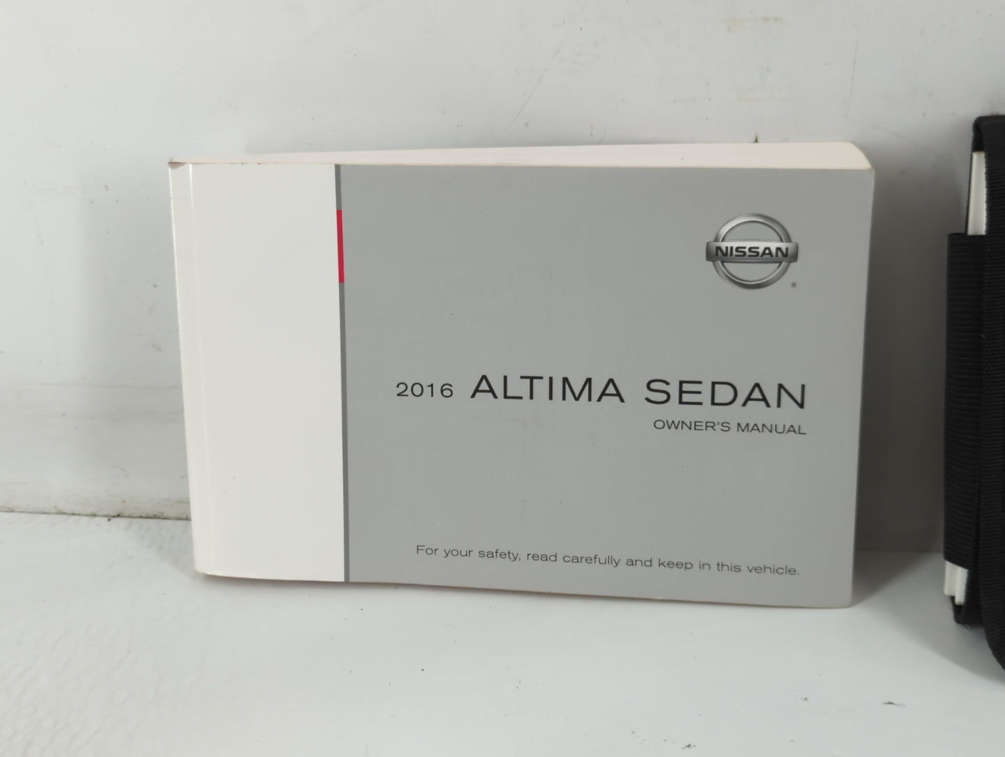 2016 Nissan Altima Owners Manual Book Guide P/N:OM16EA OL33U1 OEM Used Auto Parts - Oemusedautoparts1.com