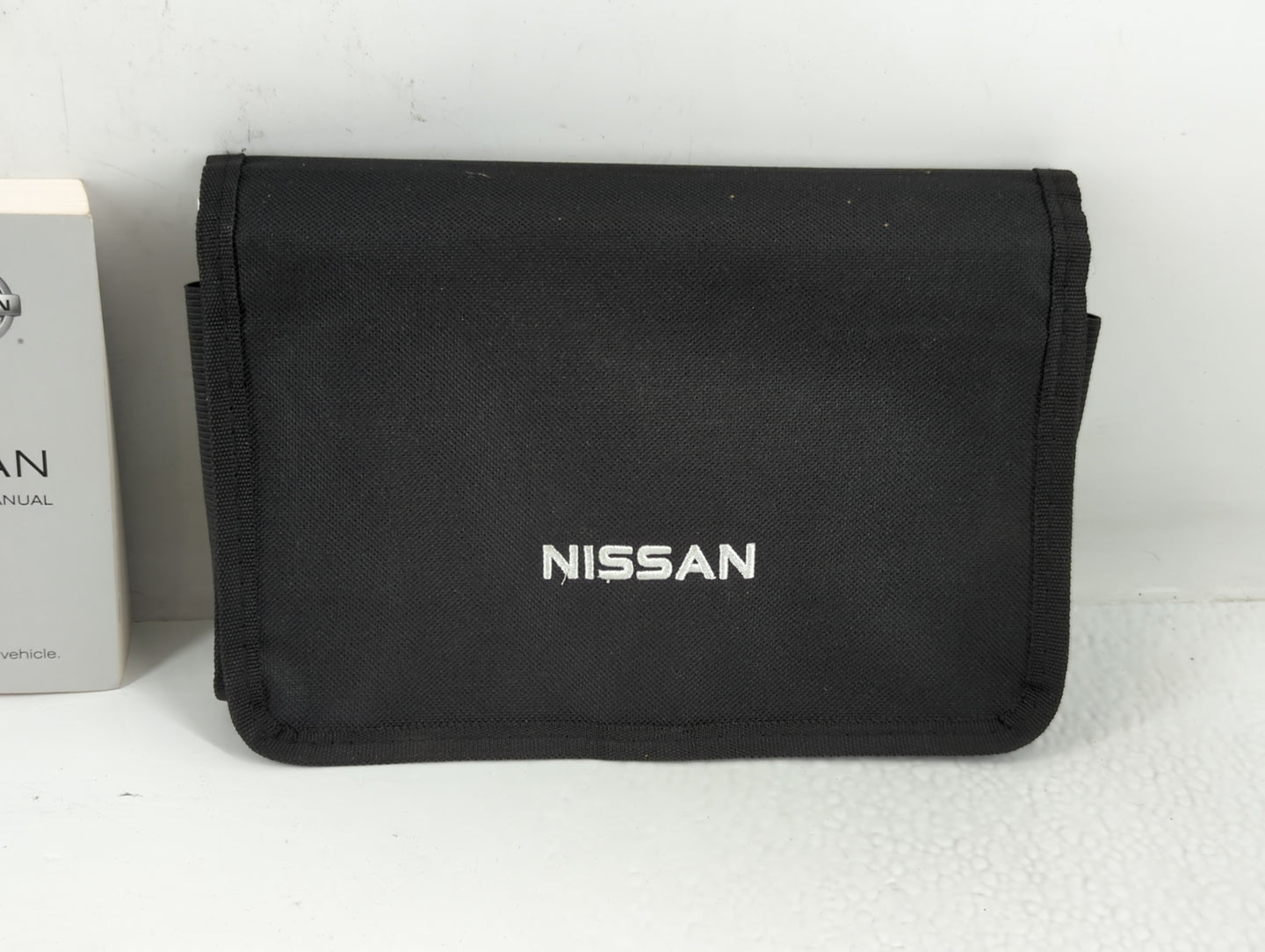 2016 Nissan Altima Owners Manual Book Guide P/N:OM16EA OL33U1 OEM Used Auto Parts - Oemusedautoparts1.com