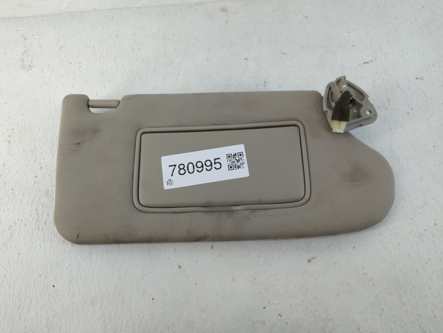 2013-2018 Nissan Altima Sun Visor Shade Replacement Passenger Right Mirror Fits Fits 2013 2014 2015 2016 2017 2018 OEM Used 