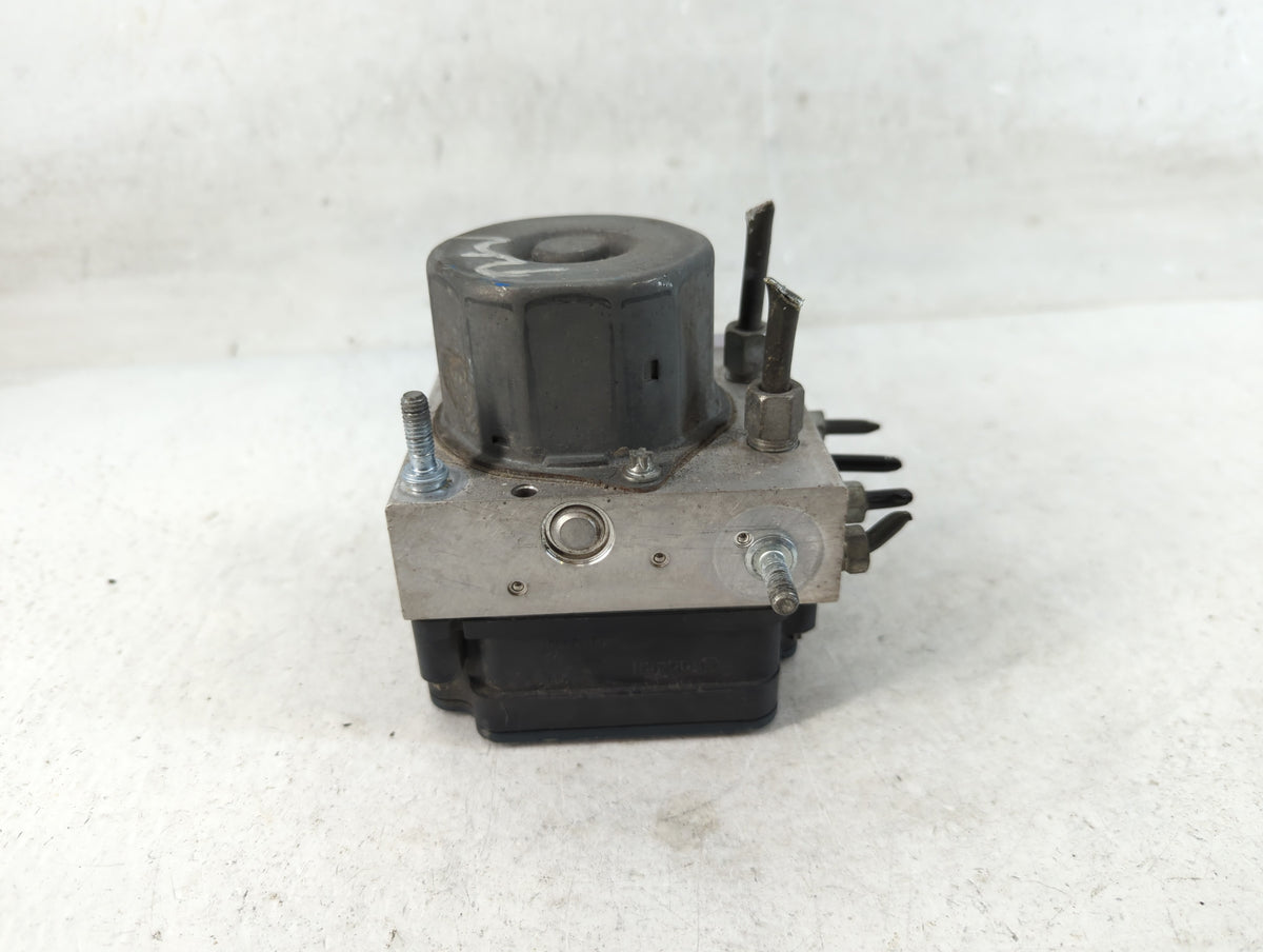 2016-2017 Nissan Altima Anti-Lock Brake ABS Pump Module Actuator OEM P/N:47660 9H60A Fits Fits 2016 2017 OEM Used Auto Parts