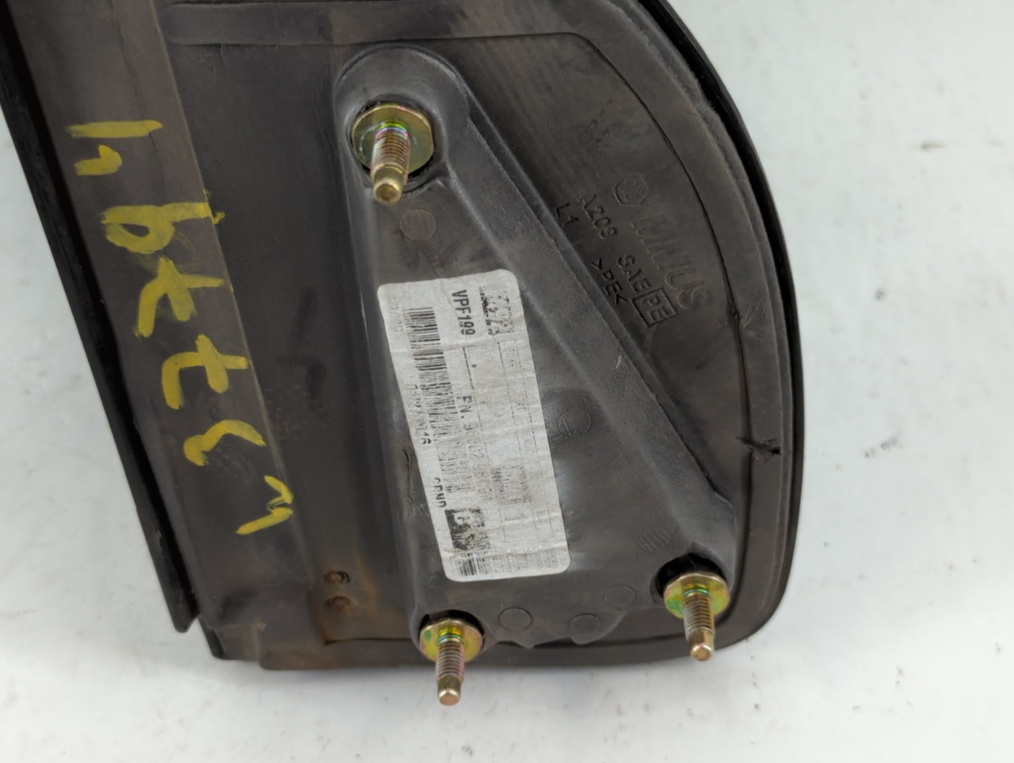 2005-2021 Nissan Frontier Driver Side View Mirror - Left Door Mirror OEM Used - Oemusedautoparts1.com