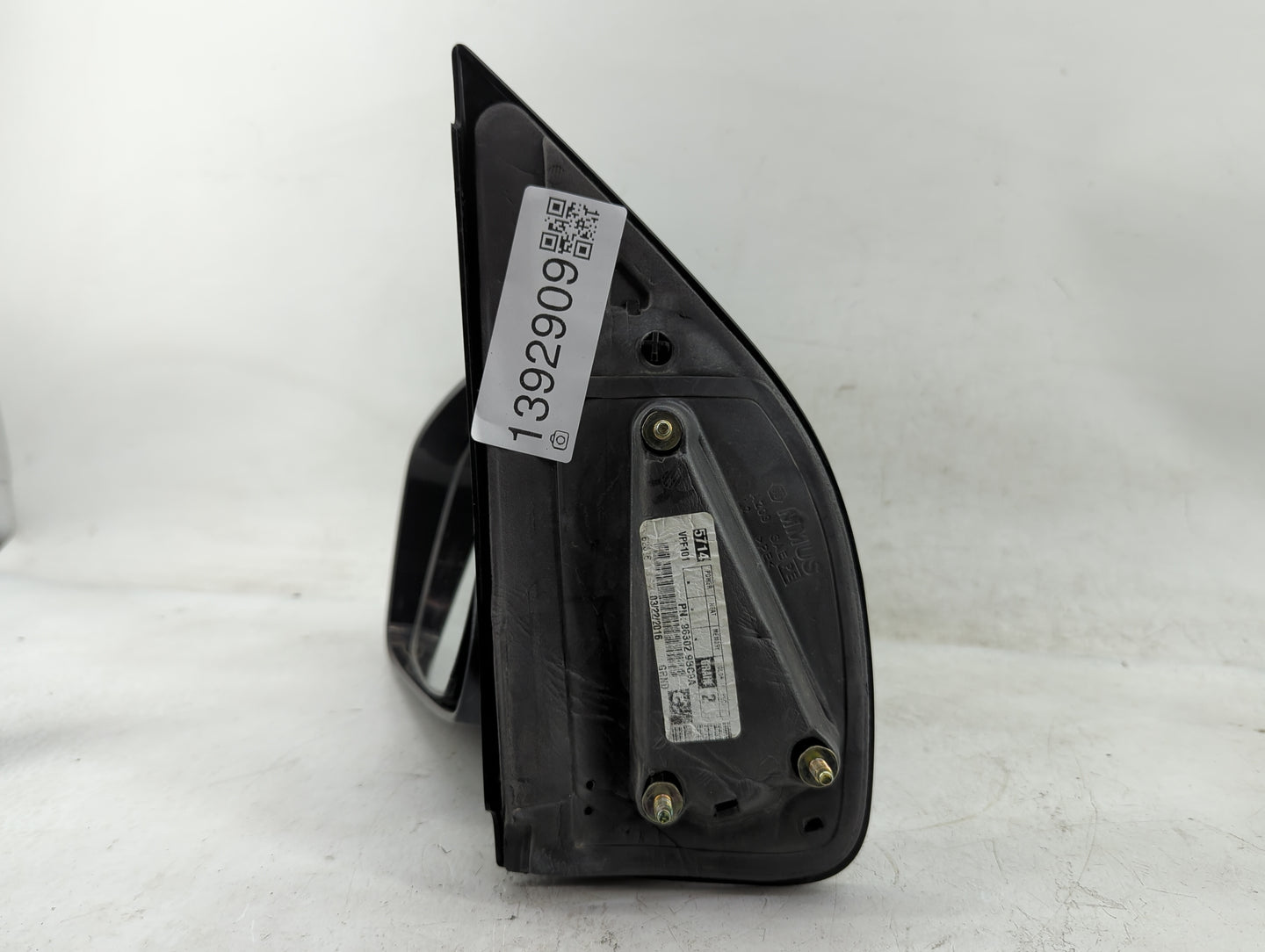 2005-2021 Nissan Frontier Driver Side View Mirror - Left Door Mirror OEM Used - Oemusedautoparts1.com