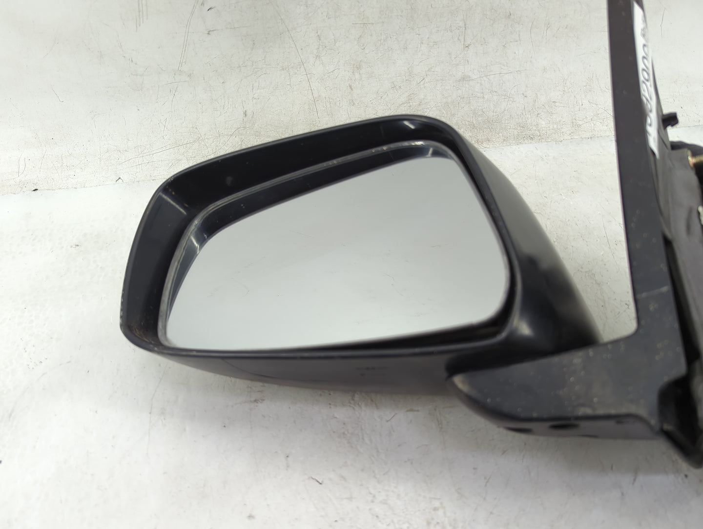 2005-2021 Nissan Frontier Driver Side View Mirror - Left Door Mirror OEM Used - Oemusedautoparts1.com