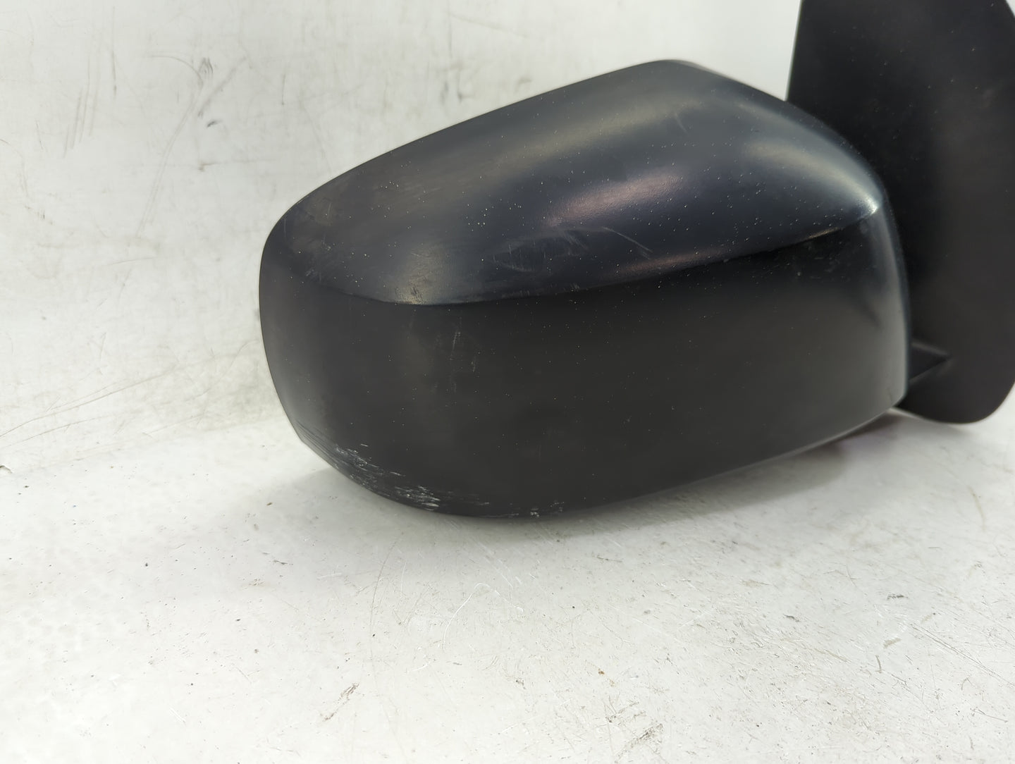 2005-2021 Nissan Frontier Passenger Side View Mirror - Right Door Mirror OEM Used - Oemusedautoparts1.com