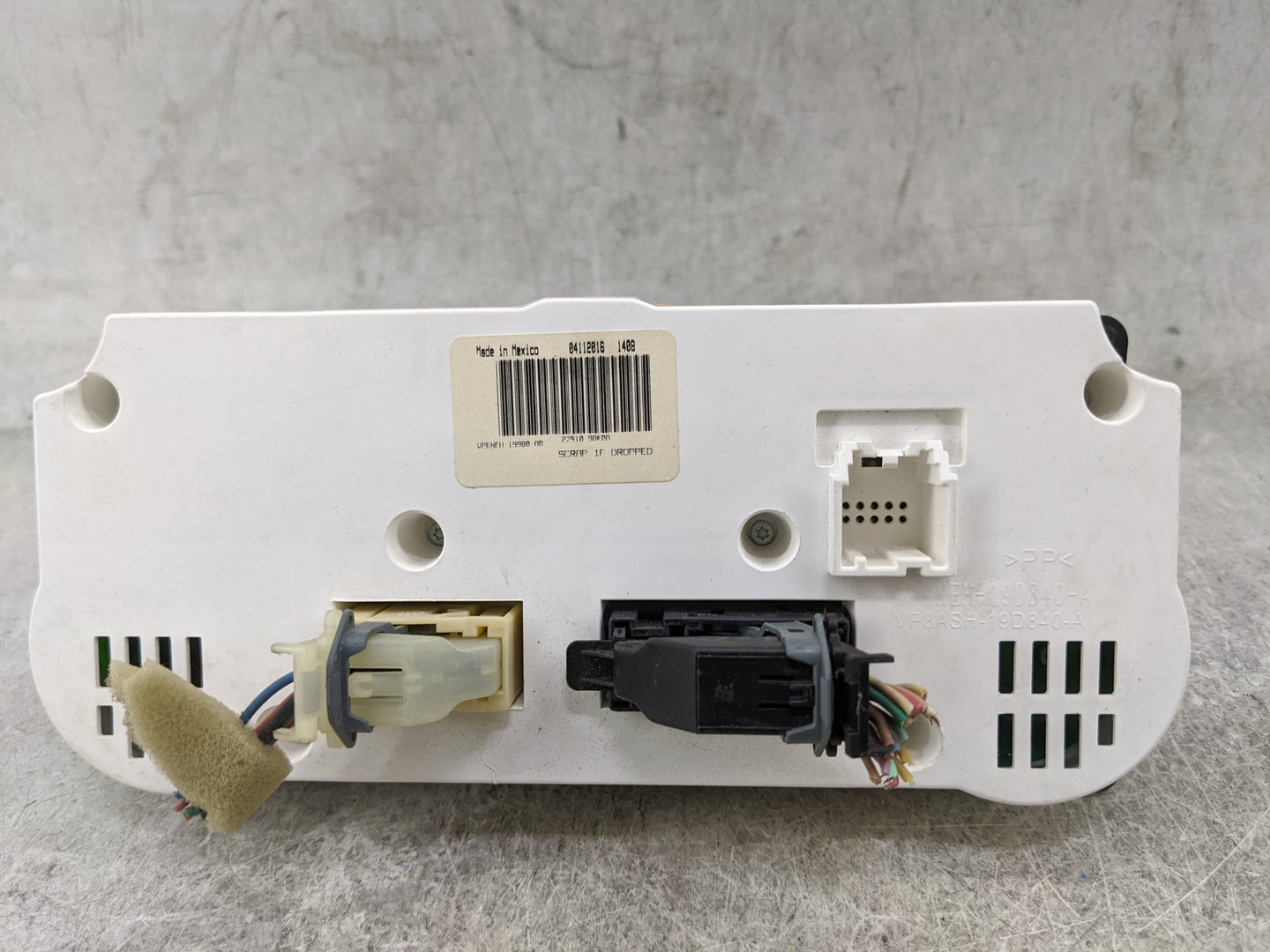 2016 Nissan Frontier Radio Control Panel - Oemusedautoparts1.com