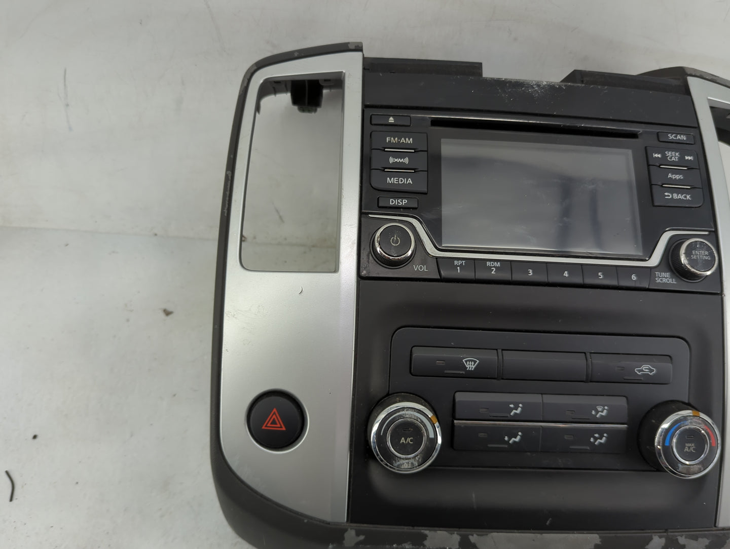 2016 Nissan Frontier Radio Control Panel 1488221 - Oemusedautoparts1.com