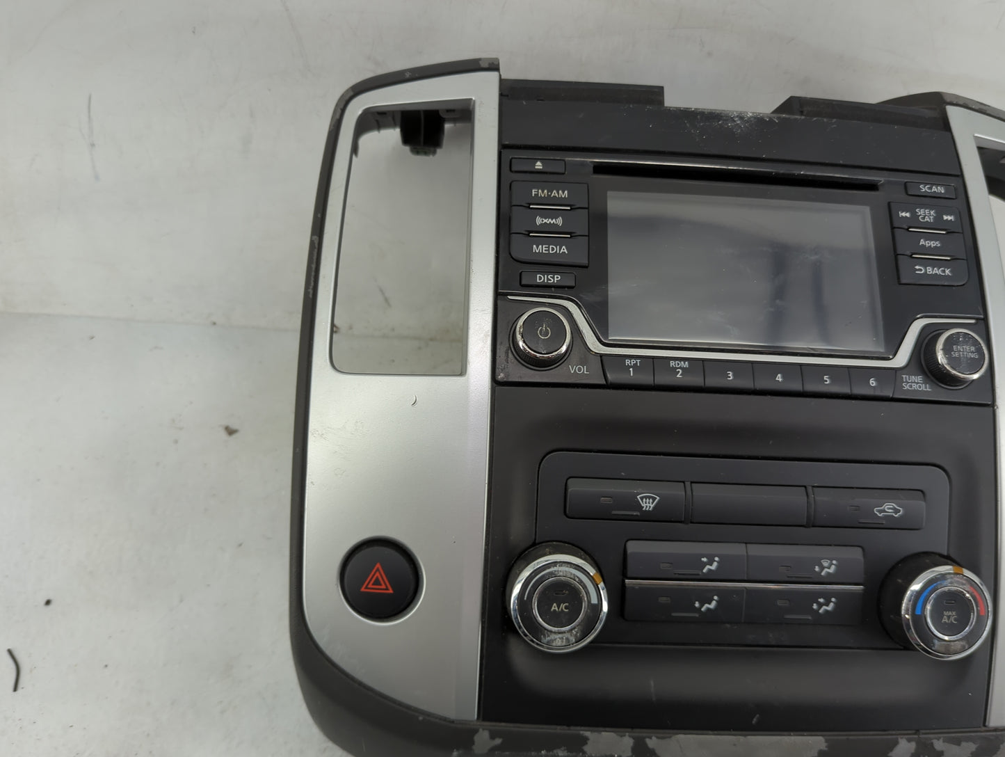 2016 Nissan Frontier Radio Control Panel 1488221 - Oemusedautoparts1.com