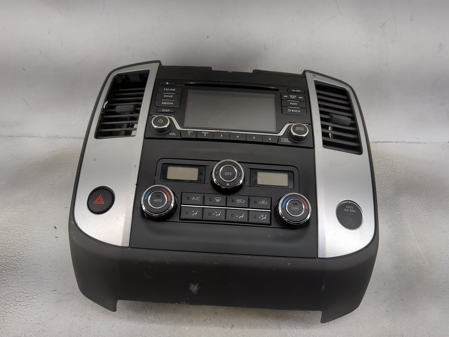 2016 Nissan Frontier Radio AM FM Cd Player Receiver Replacement P/N:28185 9BM1A CQ-FN95E0GX Fits OEM Used Auto Parts - Oemus